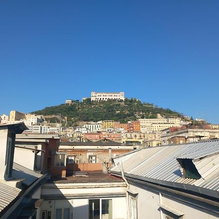 I Tre Re Via Toledo Наполи Екстериор снимка