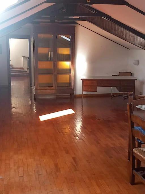 I Tre Re Via Toledo Наполи Екстериор снимка